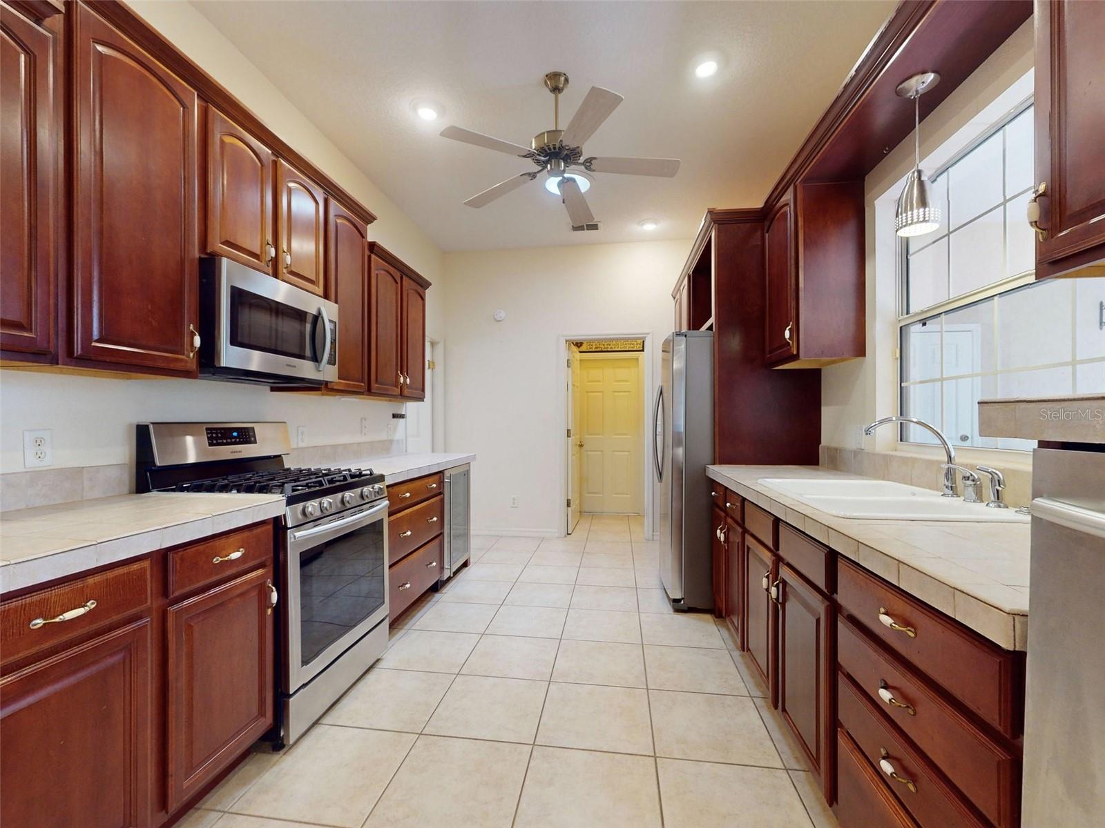1311 MANDARIN LN, FRUITLAND PARK, FL, 34731