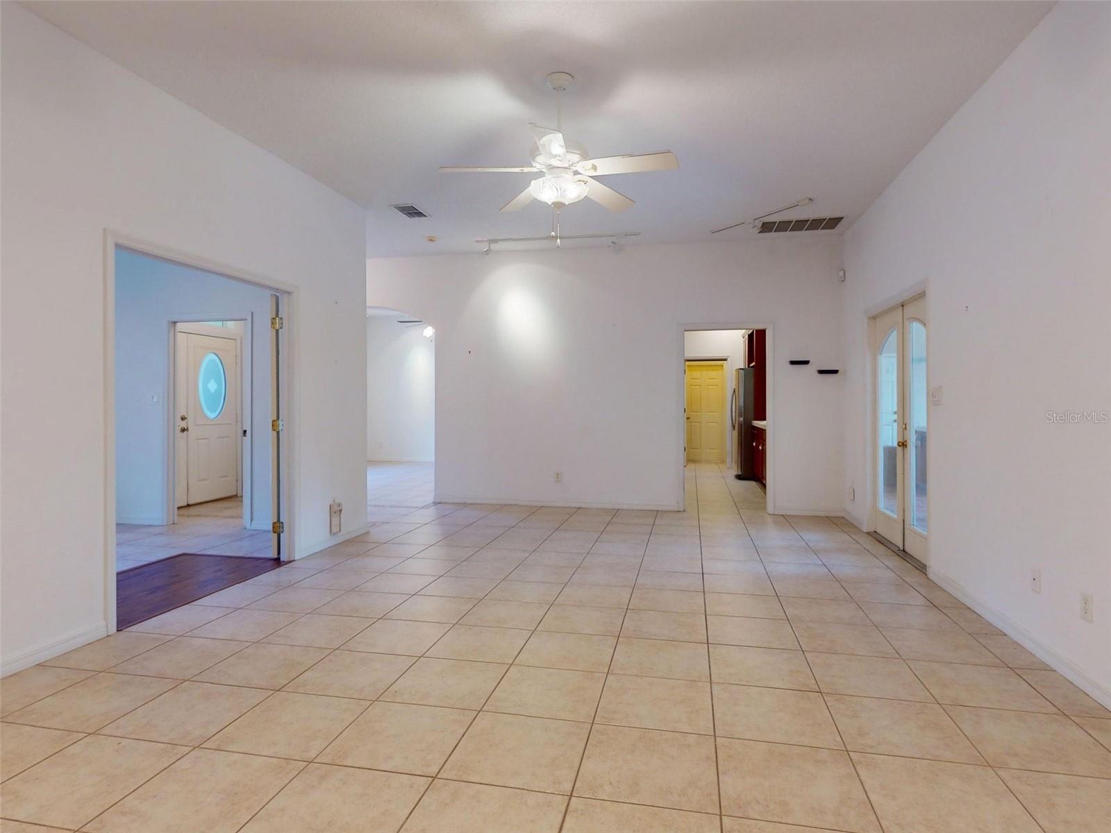 1311 MANDARIN LN, FRUITLAND PARK, FL, 34731