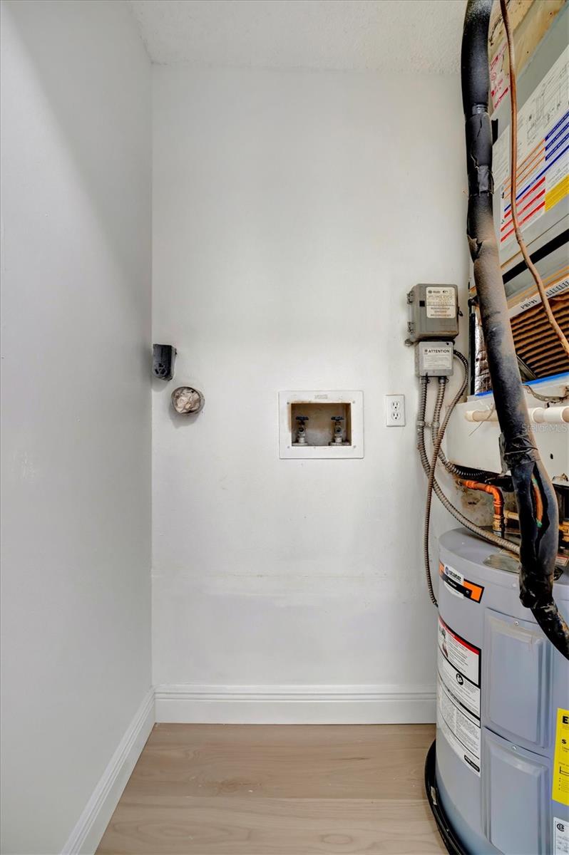 5695 67TH AVE N #122, PINELLAS PARK, FL, 33781