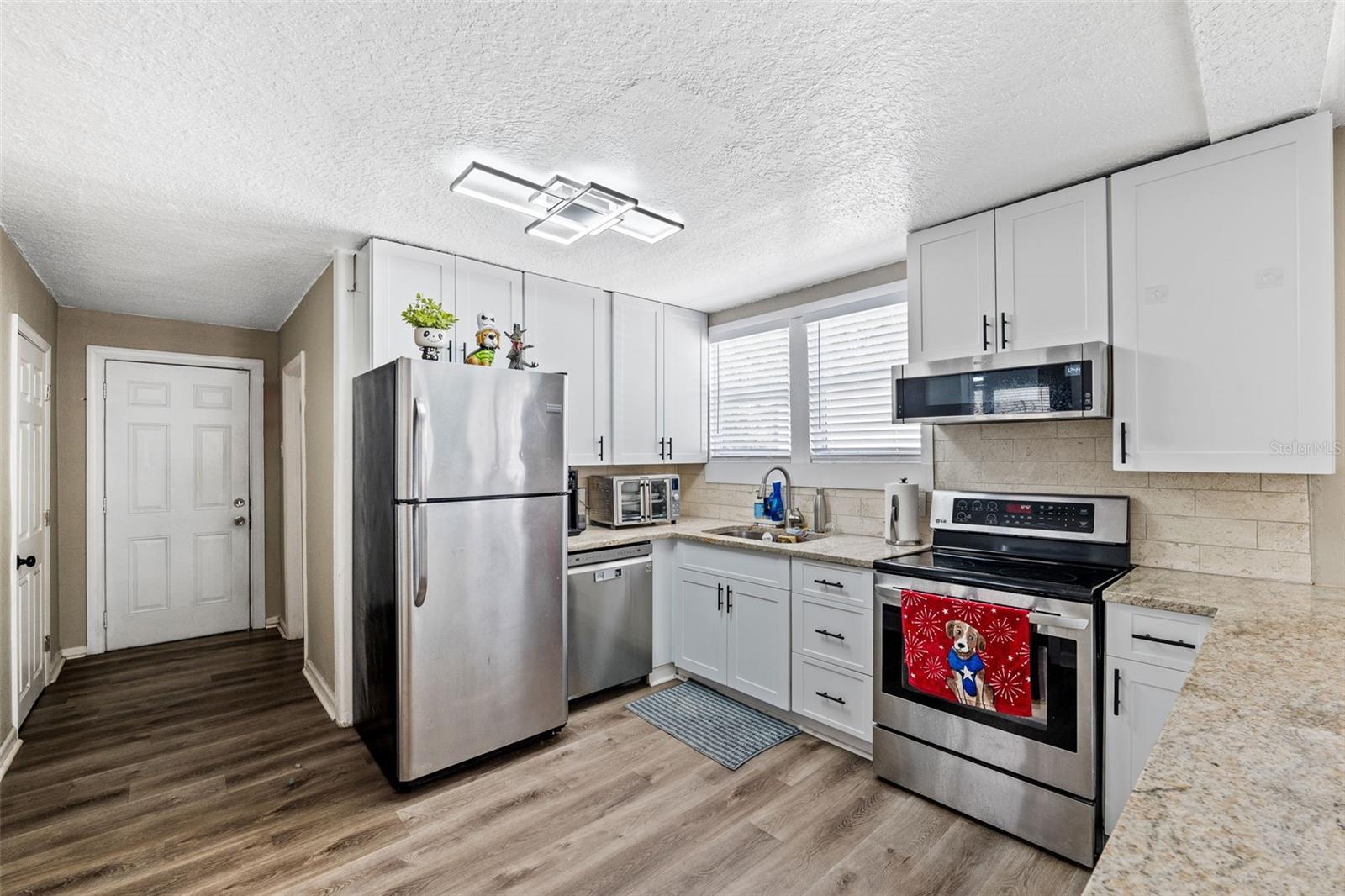 2336 W WALNUT ST, TAMPA, FL, 33607