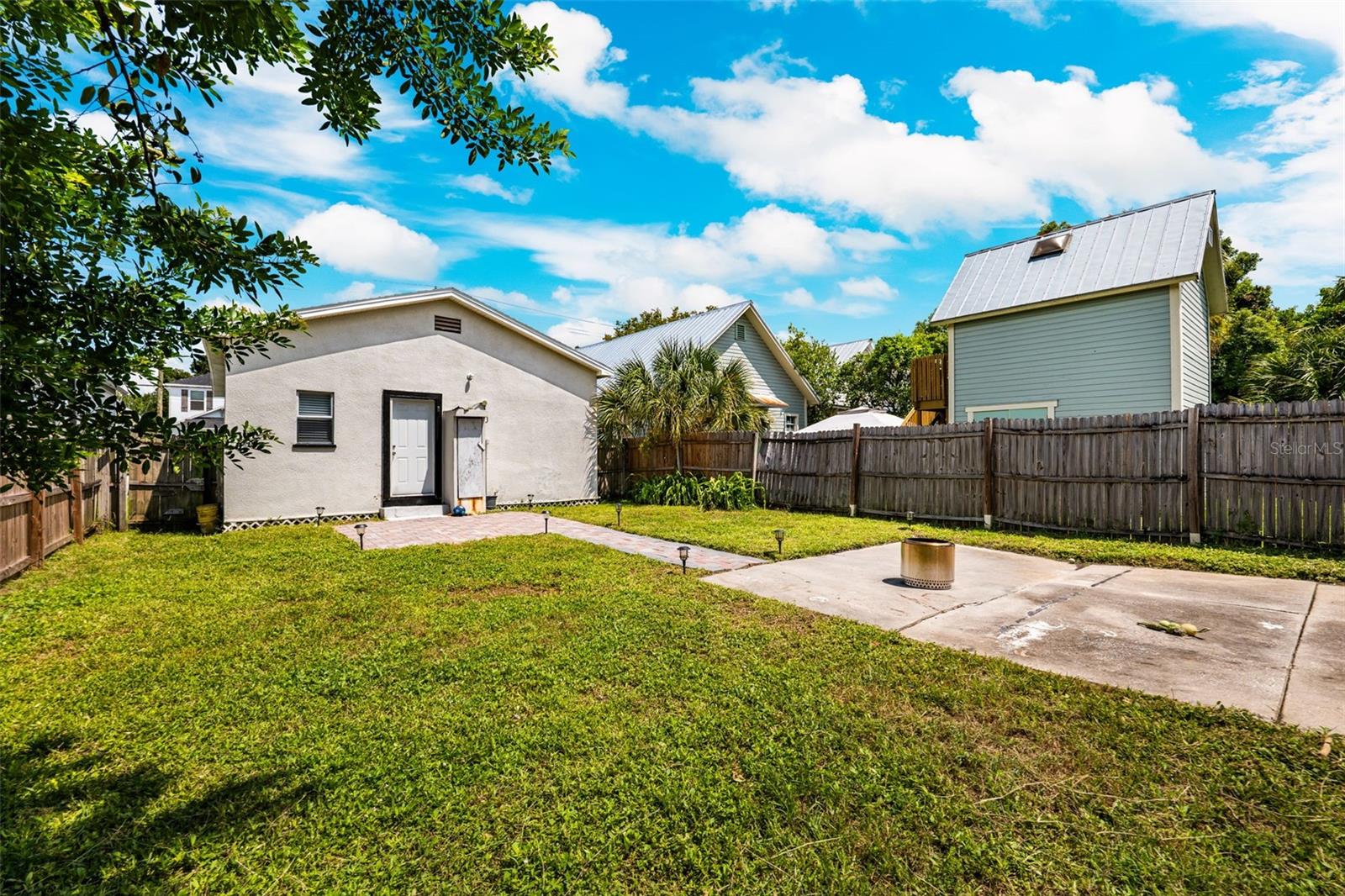 2336 W WALNUT ST, TAMPA, FL, 33607
