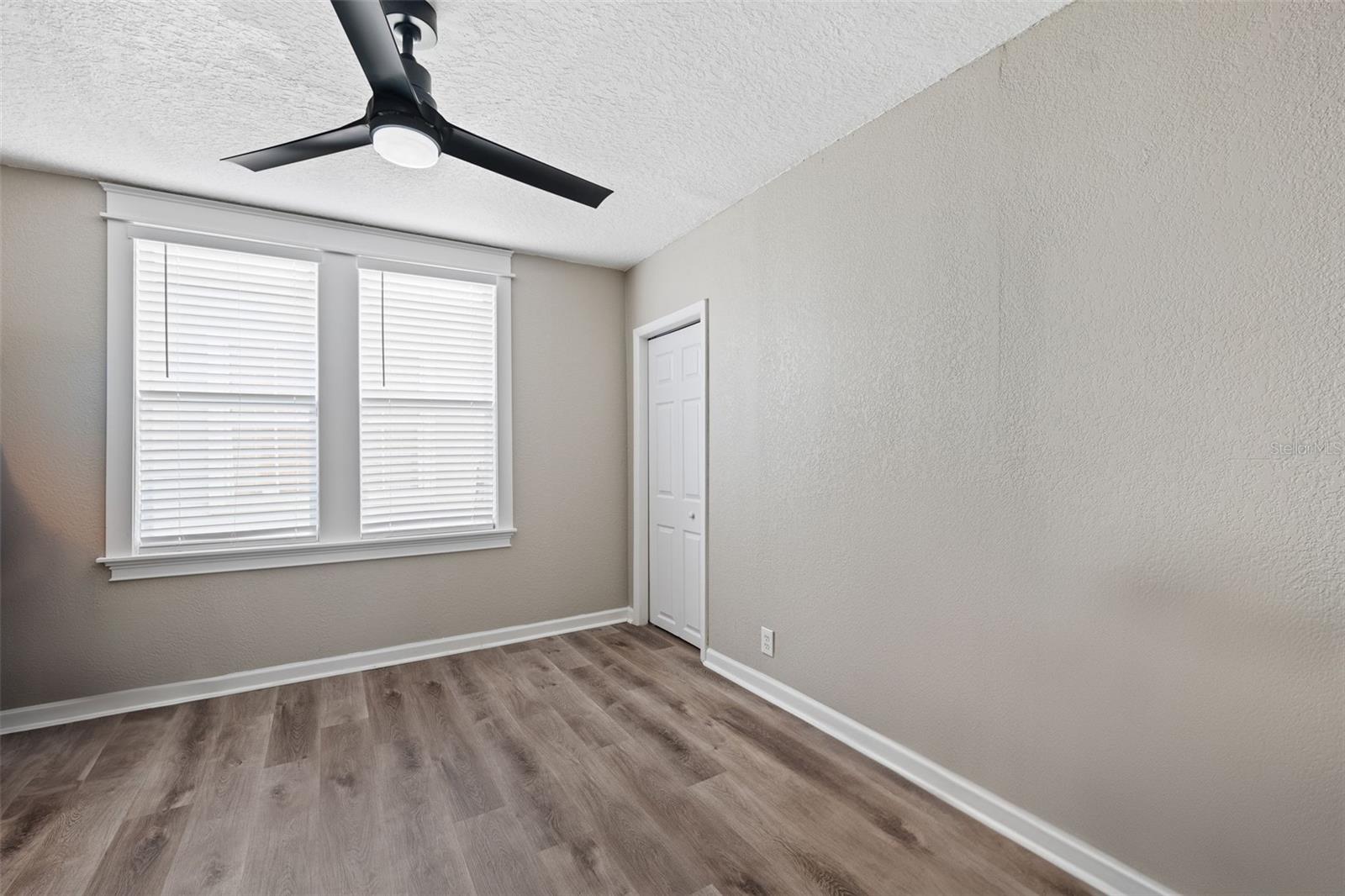 2336 W WALNUT ST, TAMPA, FL, 33607