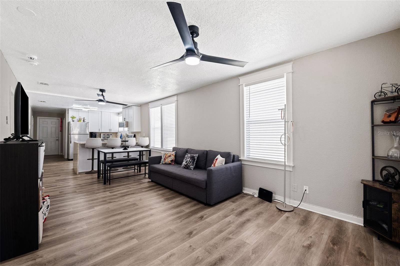 2336 W WALNUT ST, TAMPA, FL, 33607
