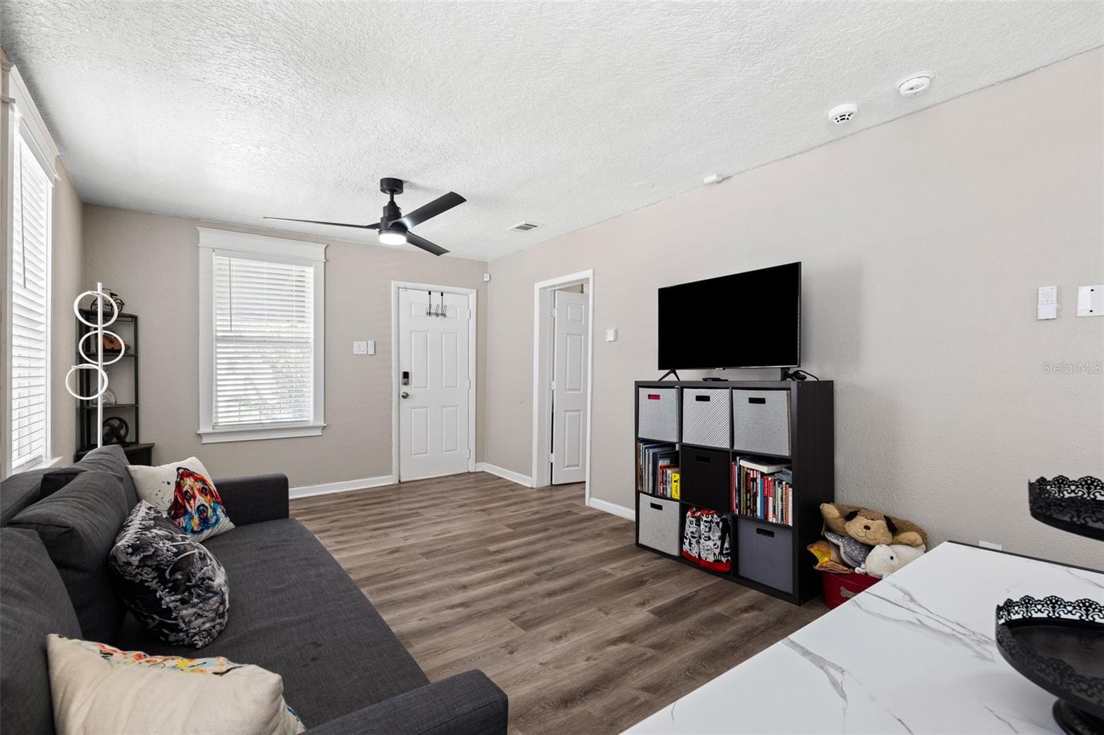 2336 W WALNUT ST, TAMPA, FL, 33607