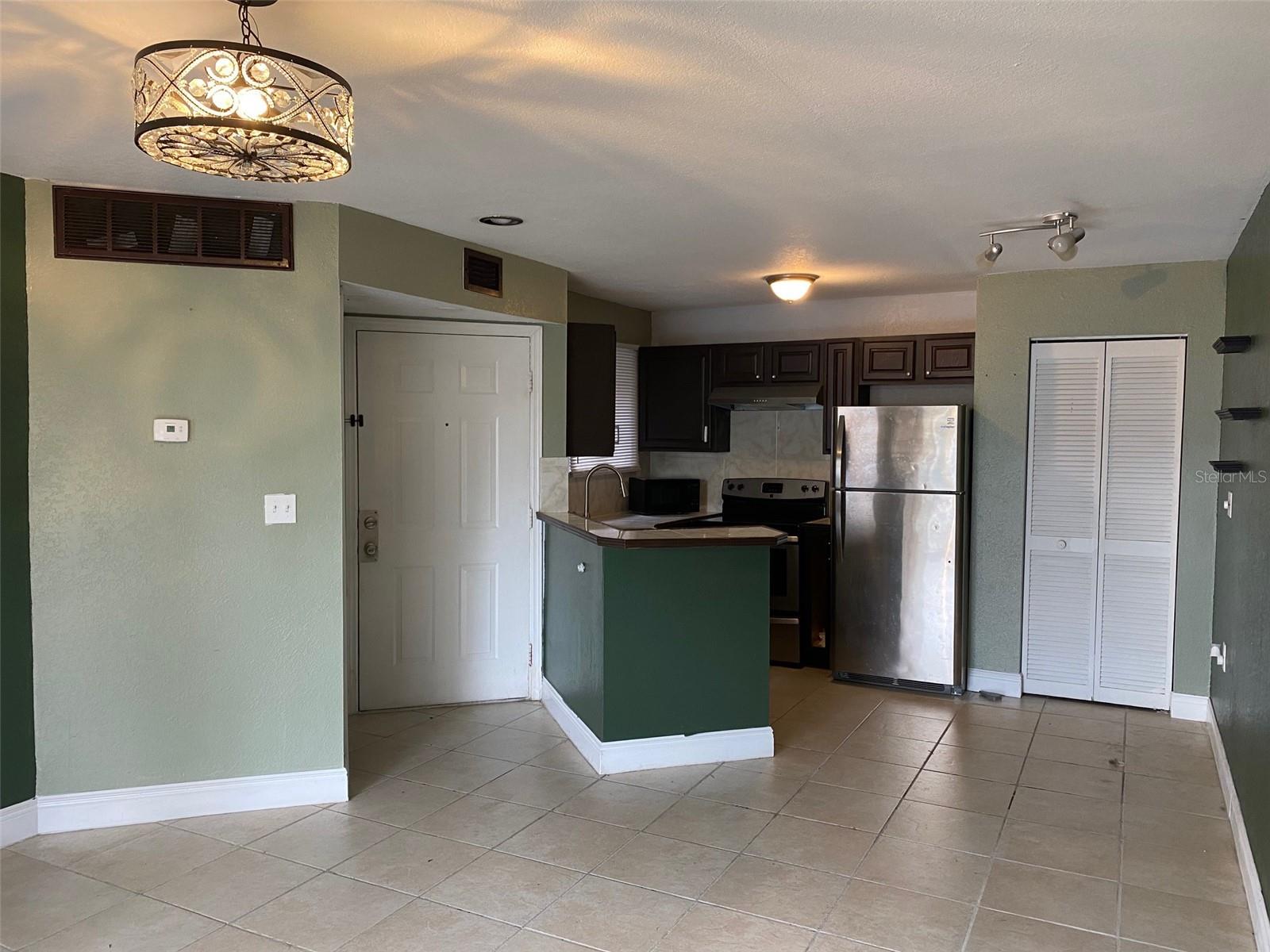 1916 LAKE ATRIUMS CIR #28, ORLANDO, FL, 32839