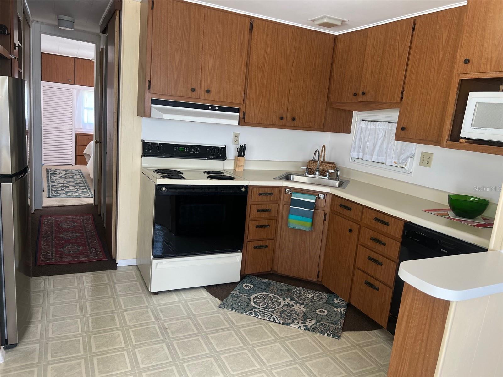 711 CHRYSANTHEMUM DR, VENICE, FL, 34293