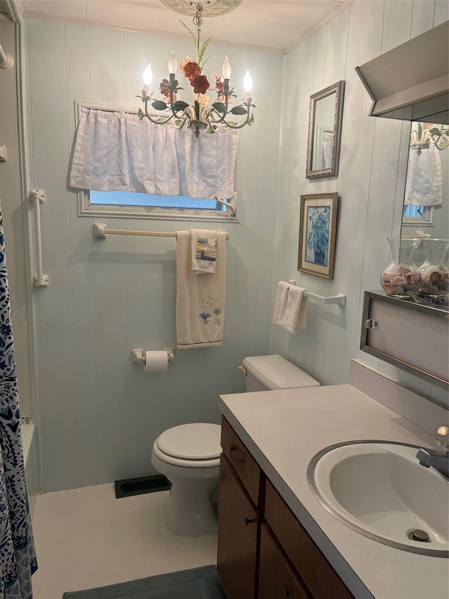 711 CHRYSANTHEMUM DR, VENICE, FL, 34293