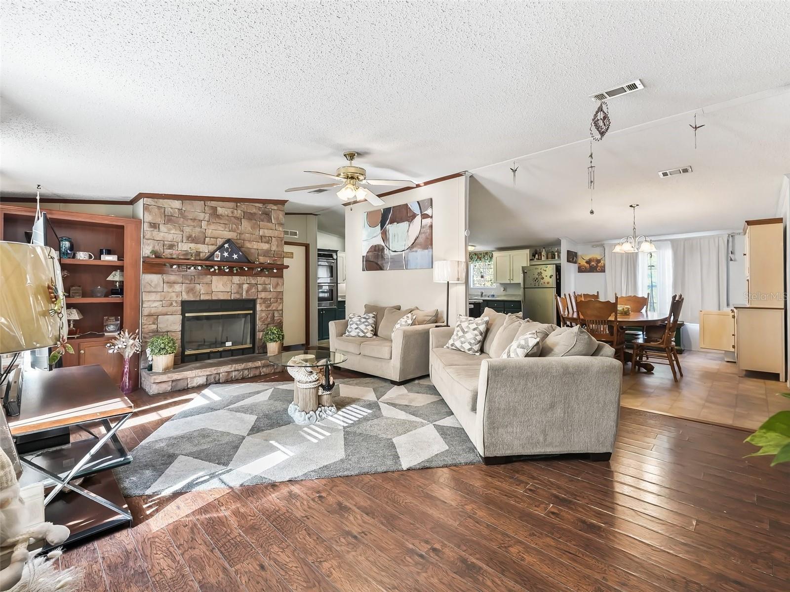 1151 EMMA LN, LEESBURG, FL, 34748