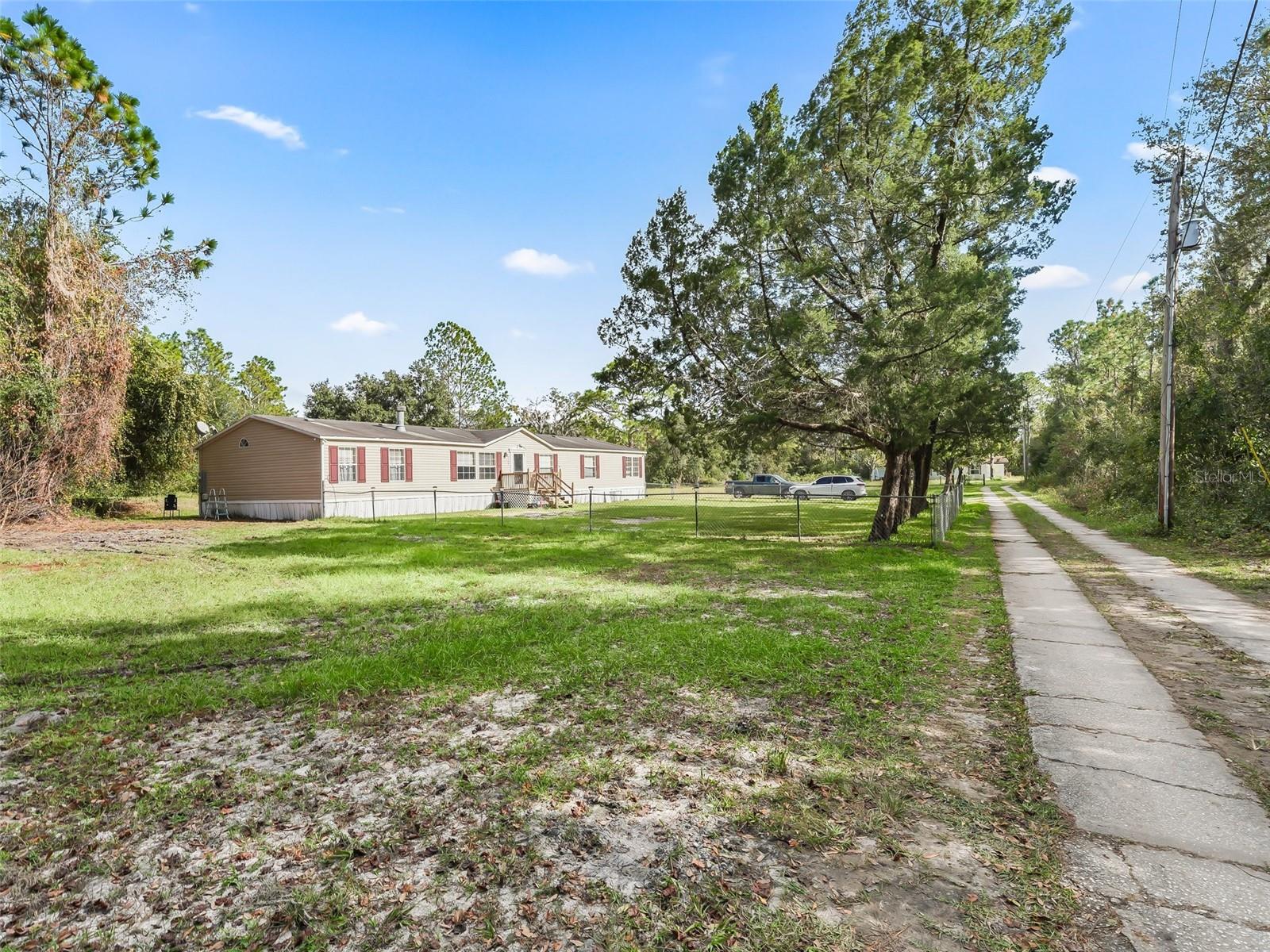 1151 EMMA LN, LEESBURG, FL, 34748