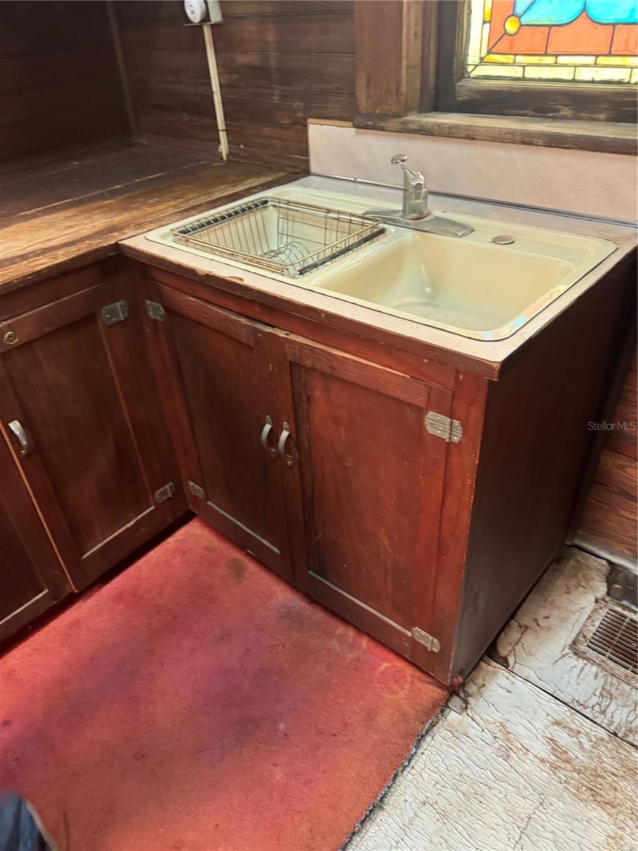 18 E PLEASANT ST, AVON PARK, FL, 33825