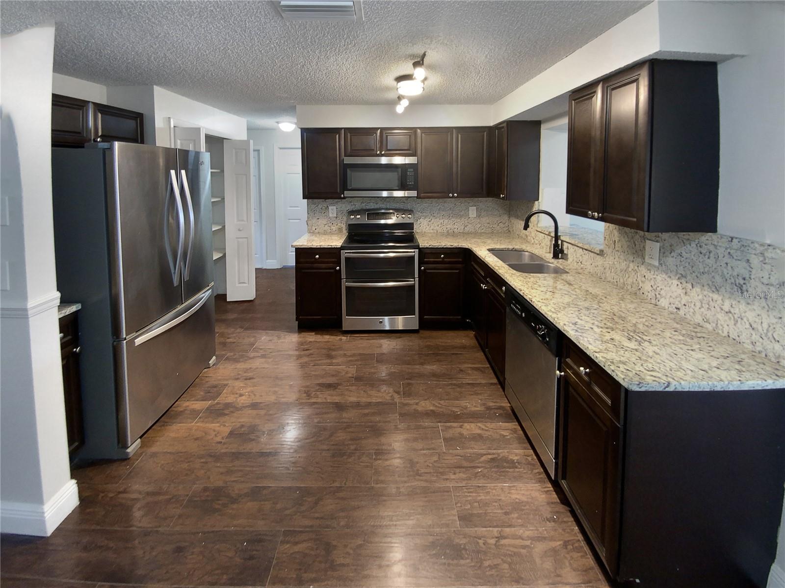7901 RUSTY OAK DR, NEW PORT RICHEY, FL, 34653