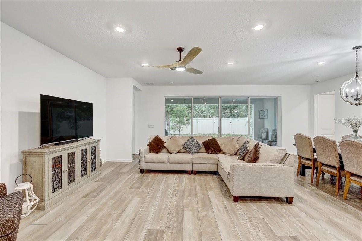 2824 QUAIL CREST CT, VALRICO, FL, 33594