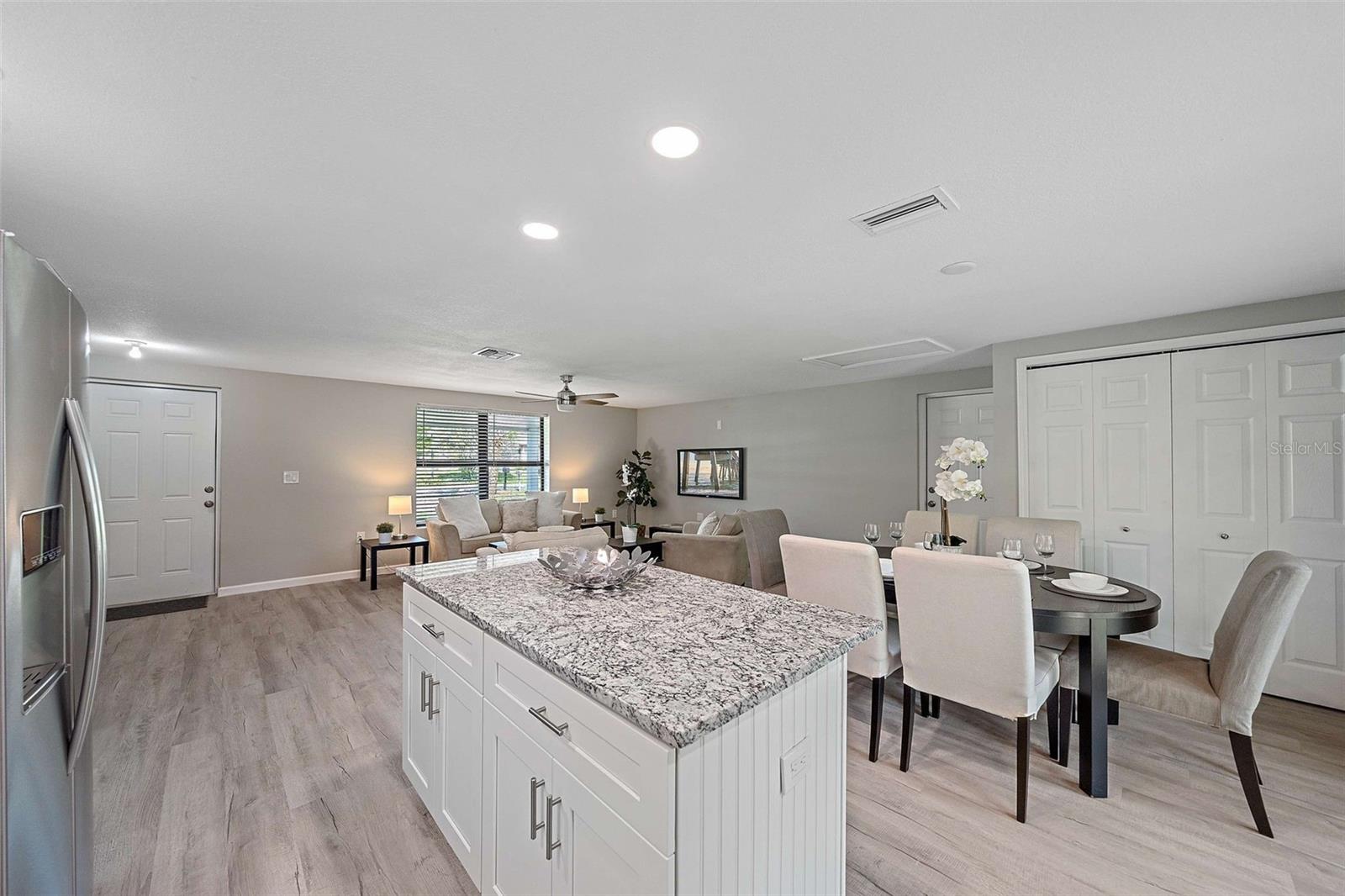 105 CLEMSON RD, VENICE, FL, 34293