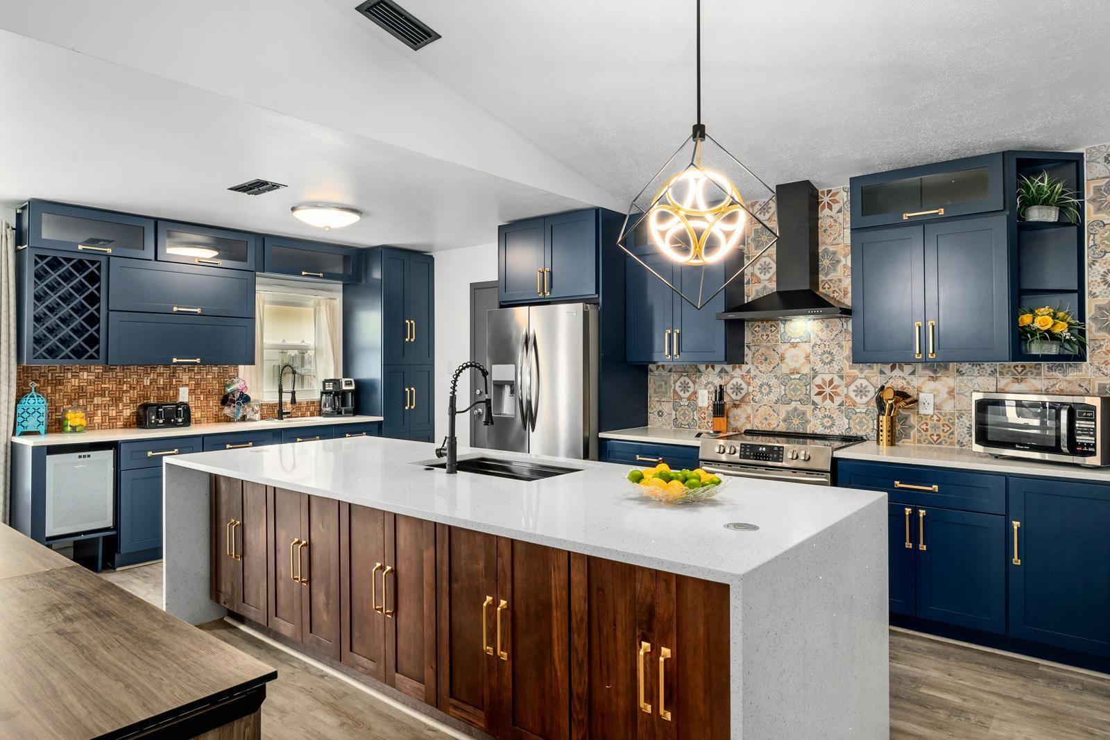 1608 GUNSMITH DR, LUTZ, FL, 33559