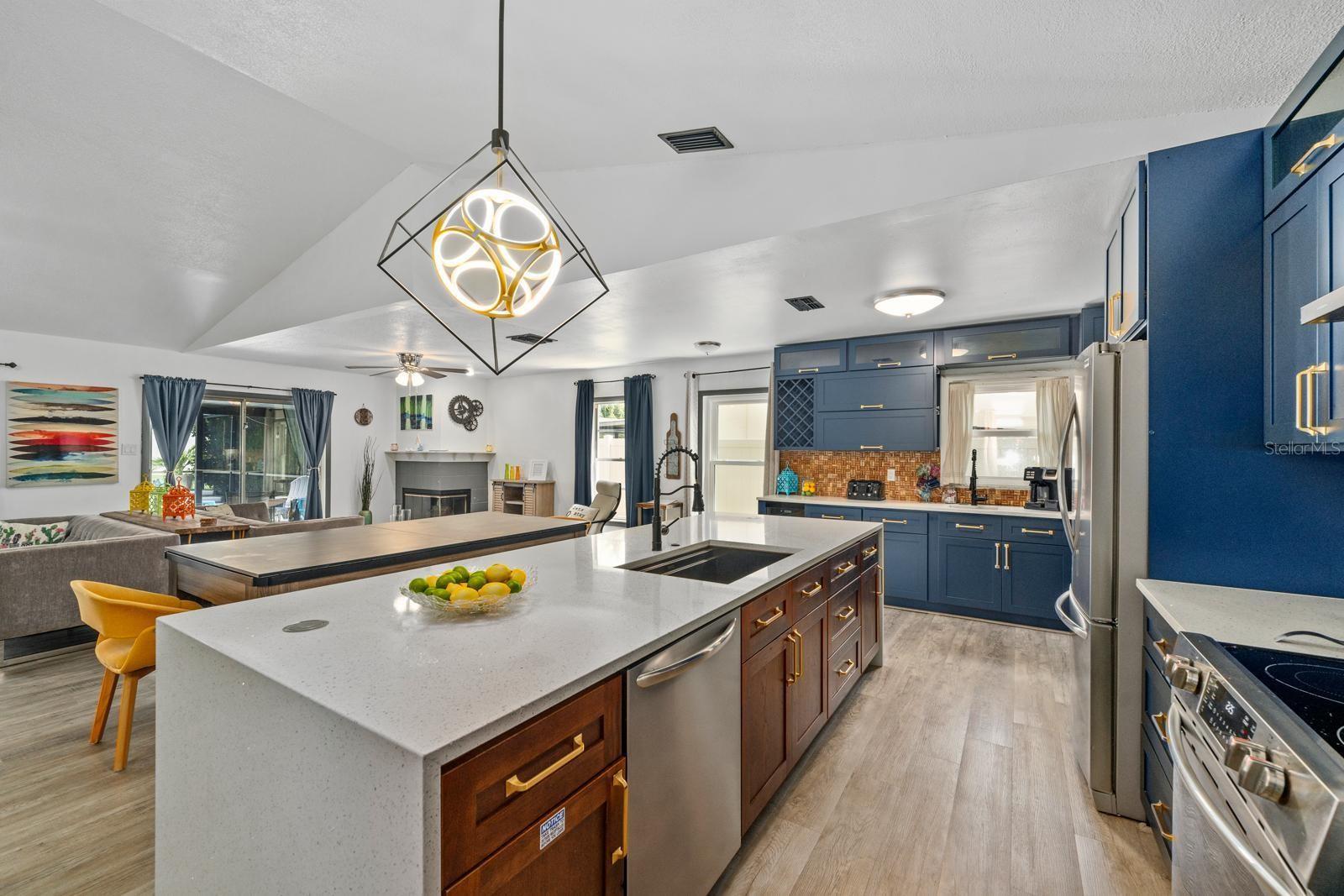 1608 GUNSMITH DR, LUTZ, FL, 33559