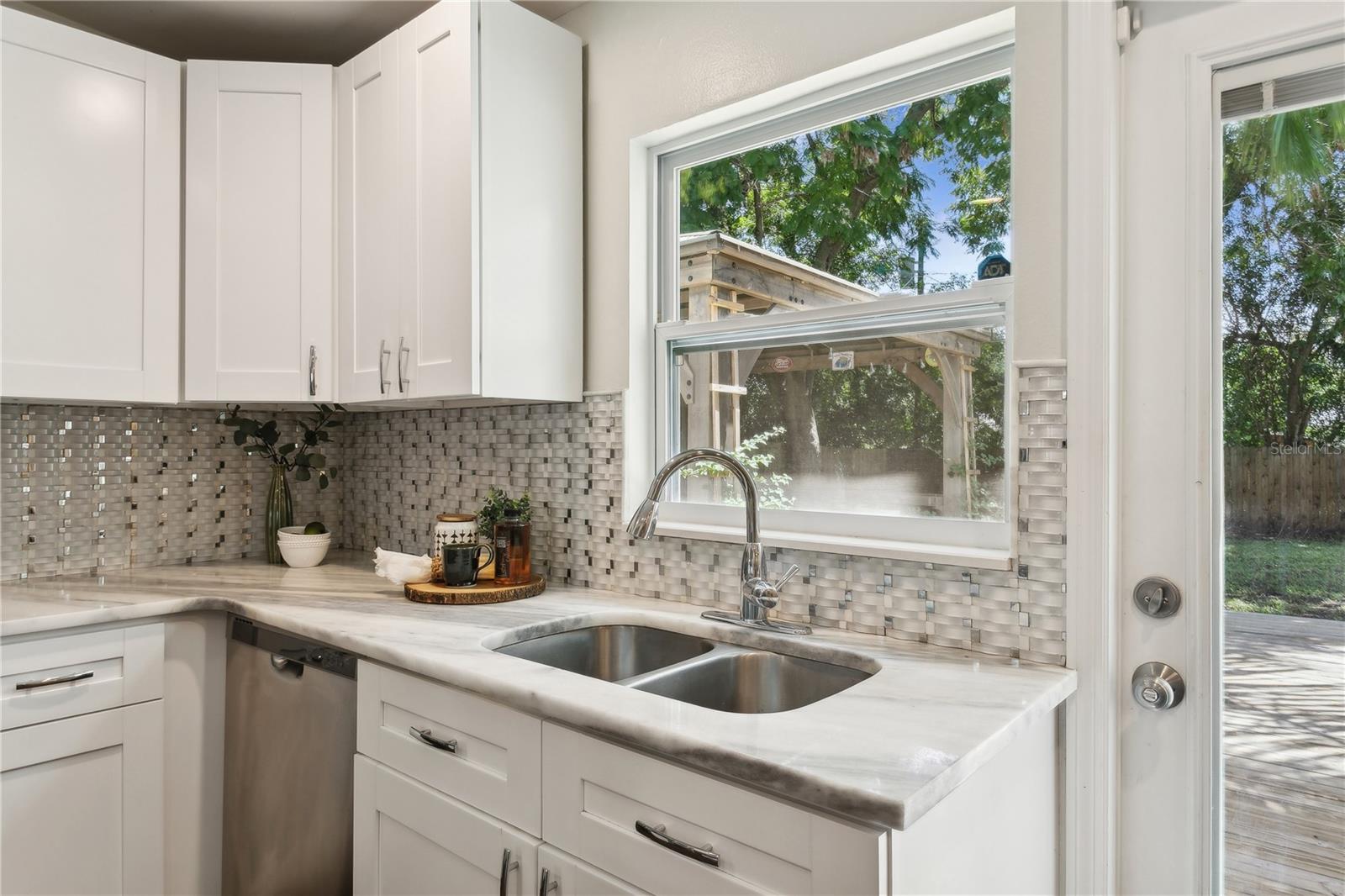 1058 60TH AVE N, ST PETERSBURG, FL, 33703