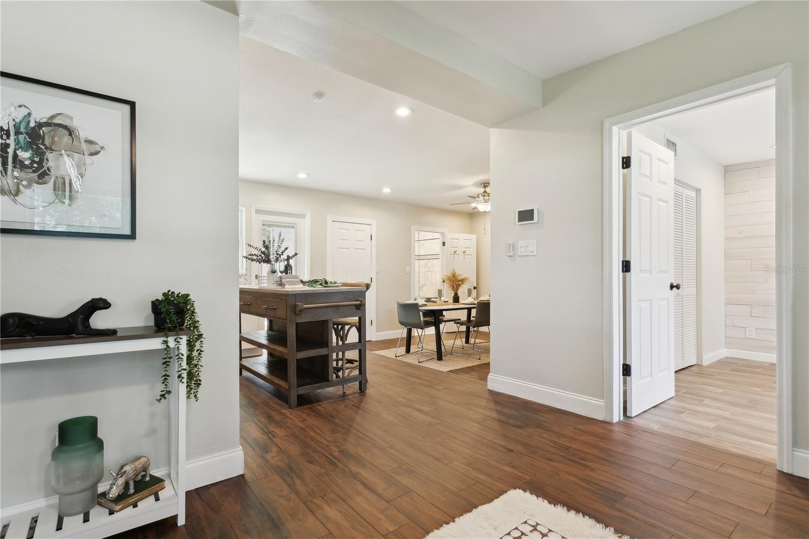 1058 60TH AVE N, ST PETERSBURG, FL, 33703