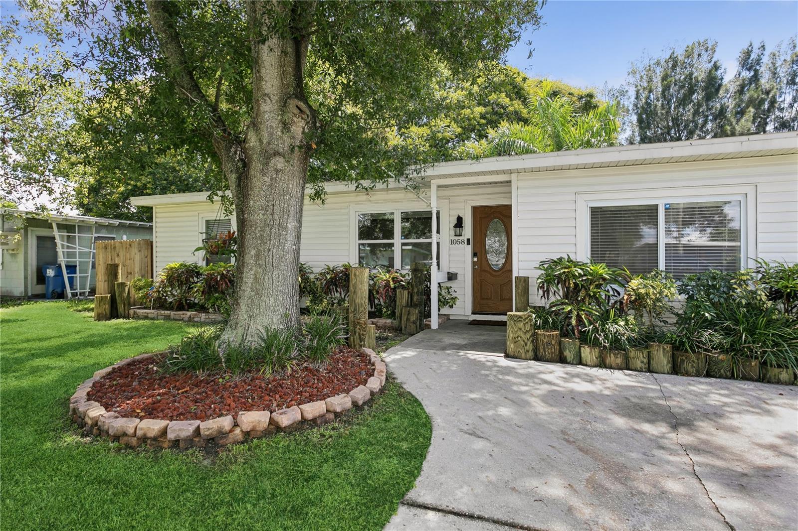 1058 60TH AVE N, ST PETERSBURG, FL, 33703