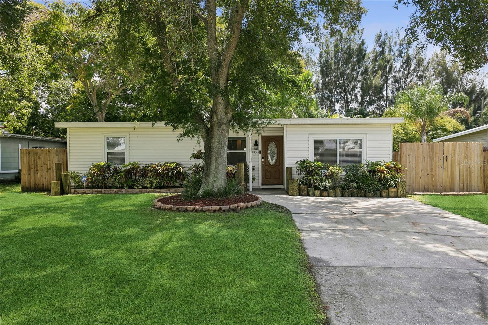 1058 60TH AVE N, ST PETERSBURG, FL, 33703