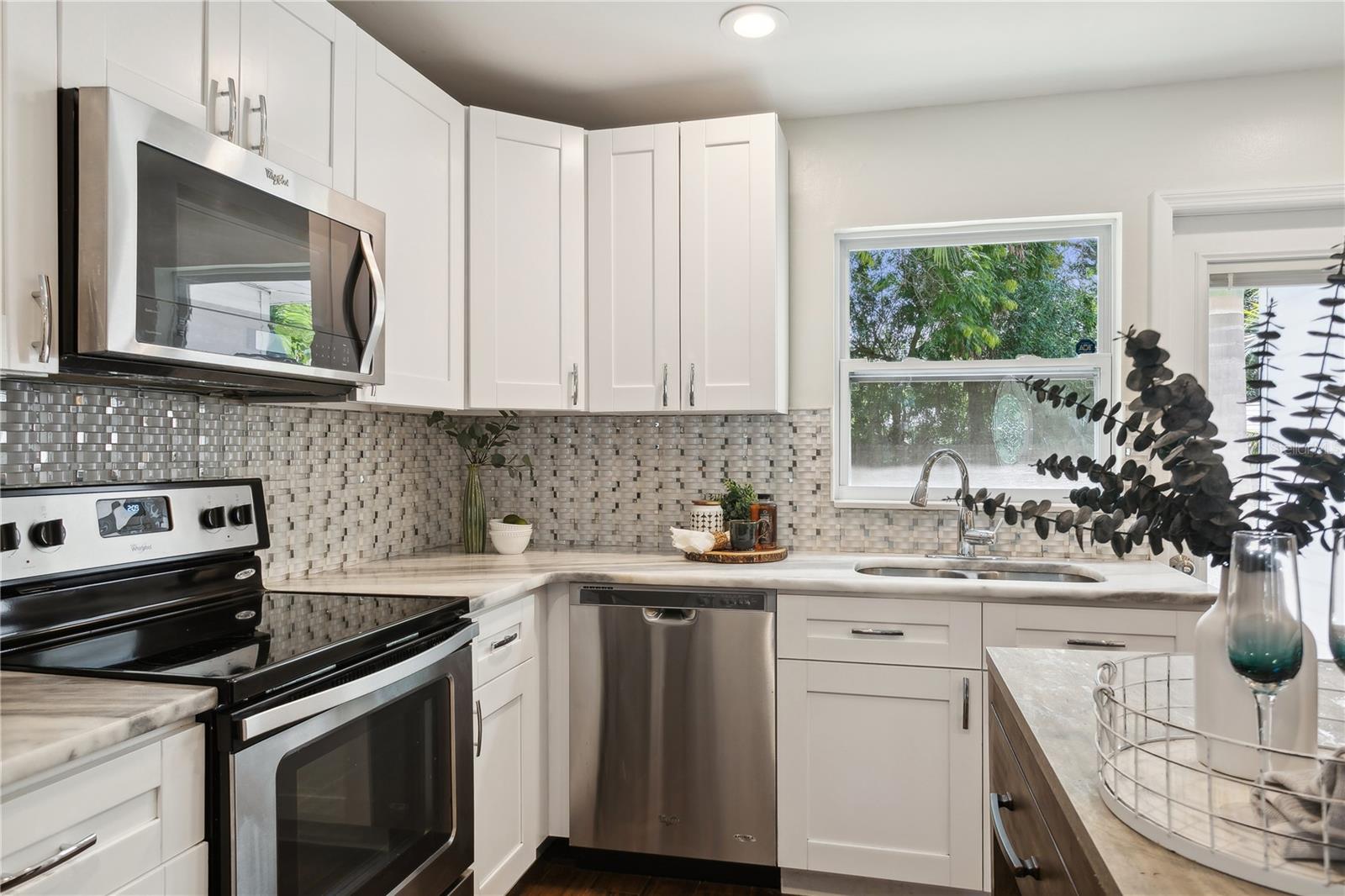 1058 60TH AVE N, ST PETERSBURG, FL, 33703