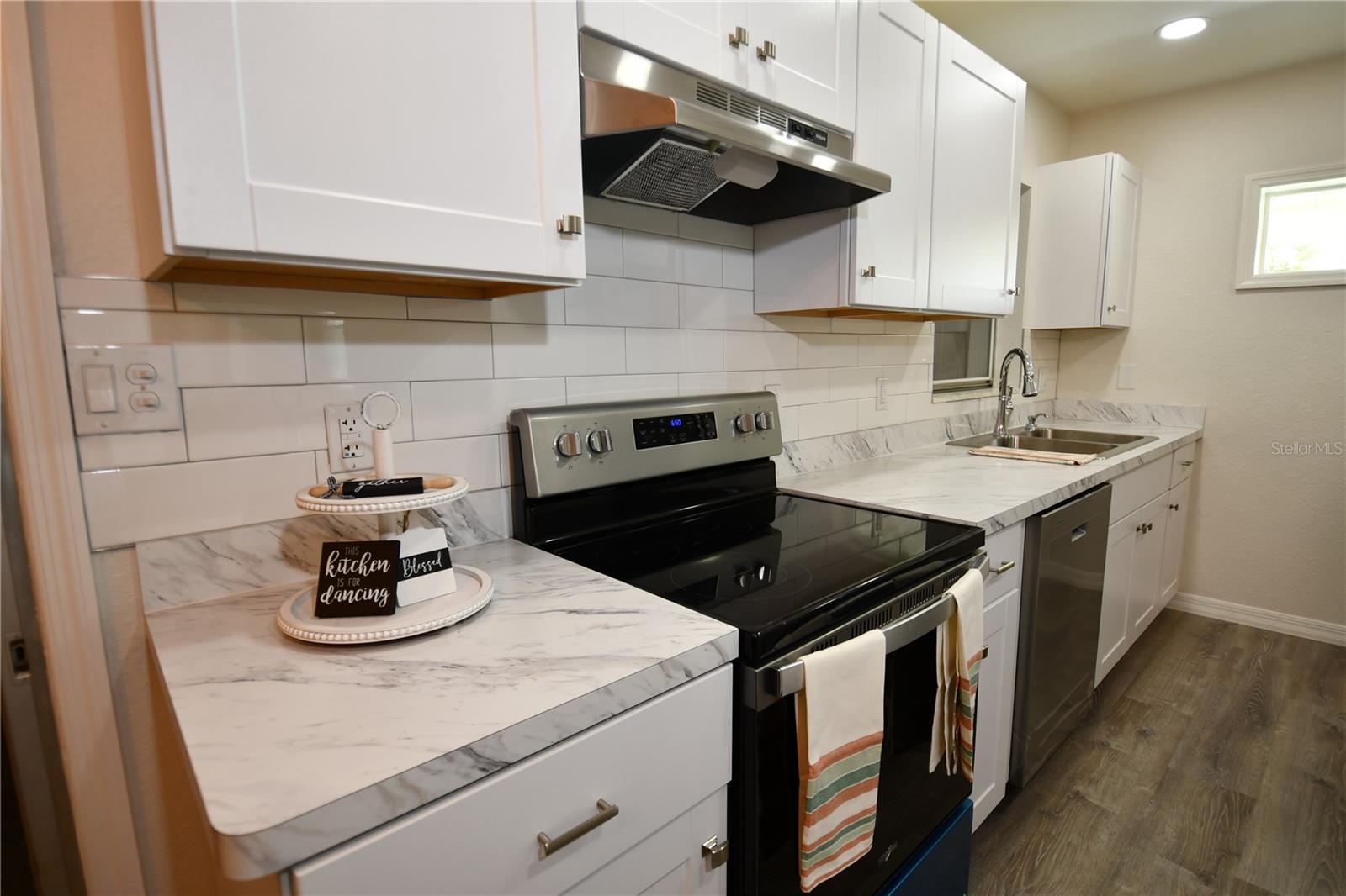 21938 CATHERINE AVE, PORT CHARLOTTE, FL, 33952