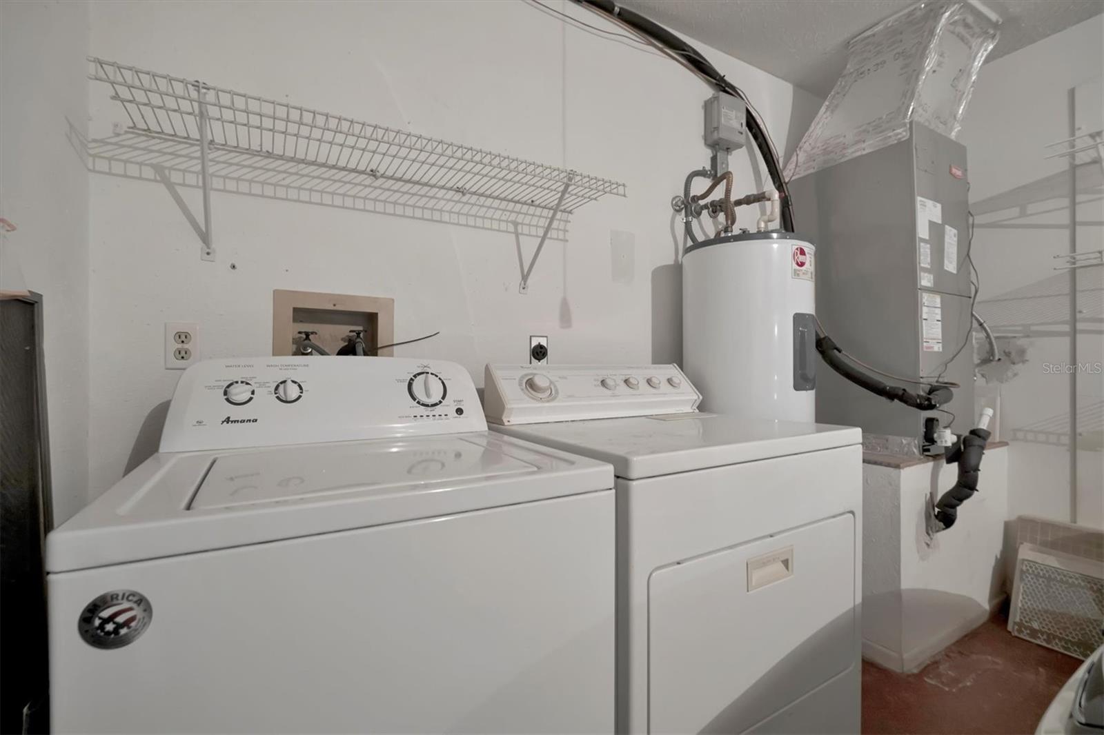 1112 E CORKTREE CIR, PORT CHARLOTTE, FL, 33952