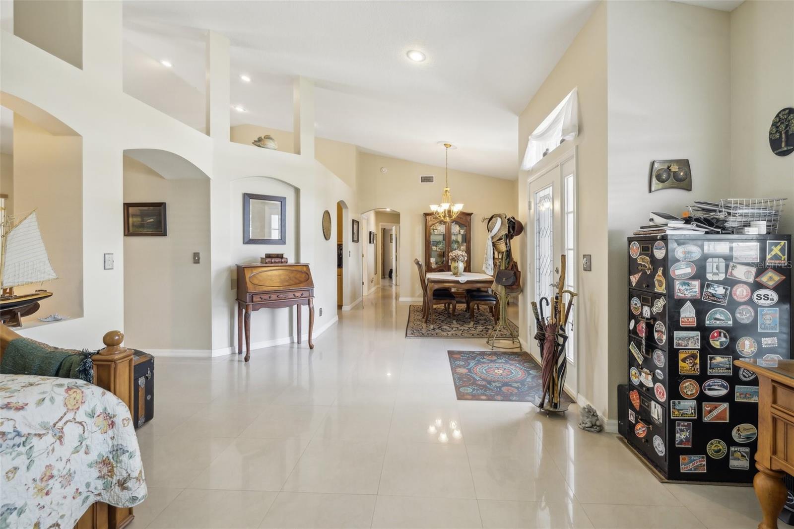 2835 LAUREL LEAF DR, VALRICO, FL, 33594