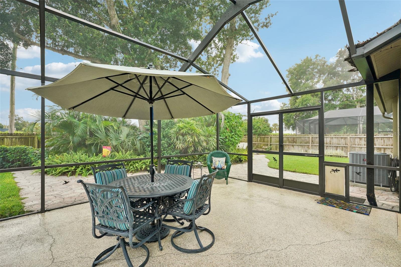 2835 LAUREL LEAF DR, VALRICO, FL, 33594