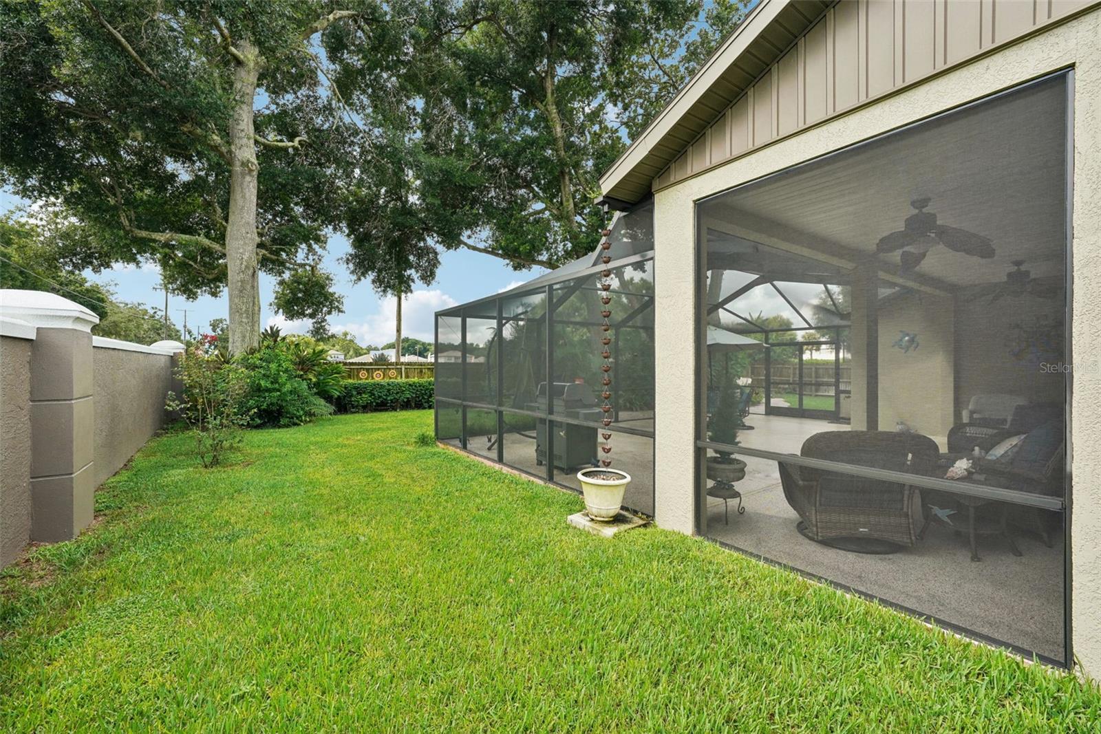 2835 LAUREL LEAF DR, VALRICO, FL, 33594