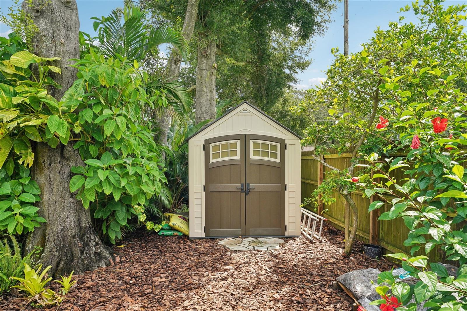 2835 LAUREL LEAF DR, VALRICO, FL, 33594