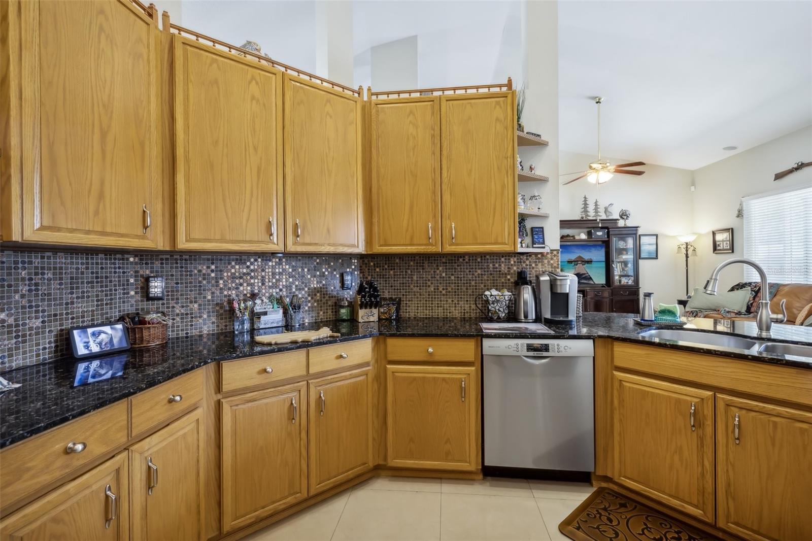 2835 LAUREL LEAF DR, VALRICO, FL, 33594