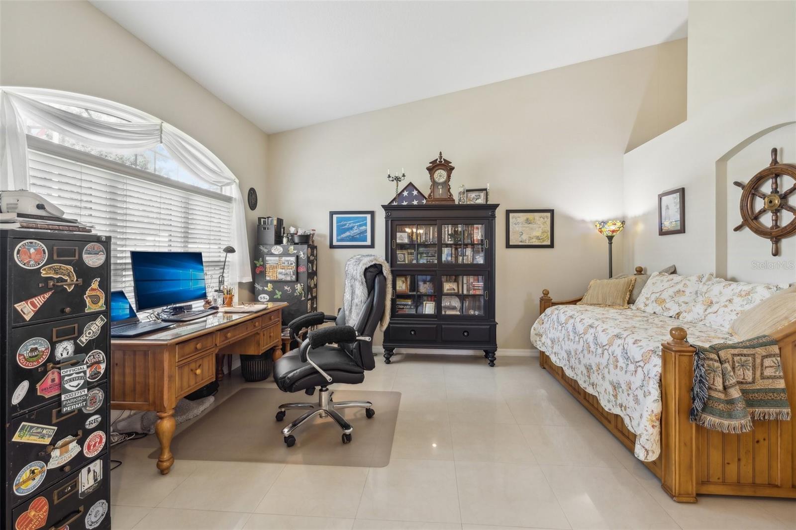 2835 LAUREL LEAF DR, VALRICO, FL, 33594