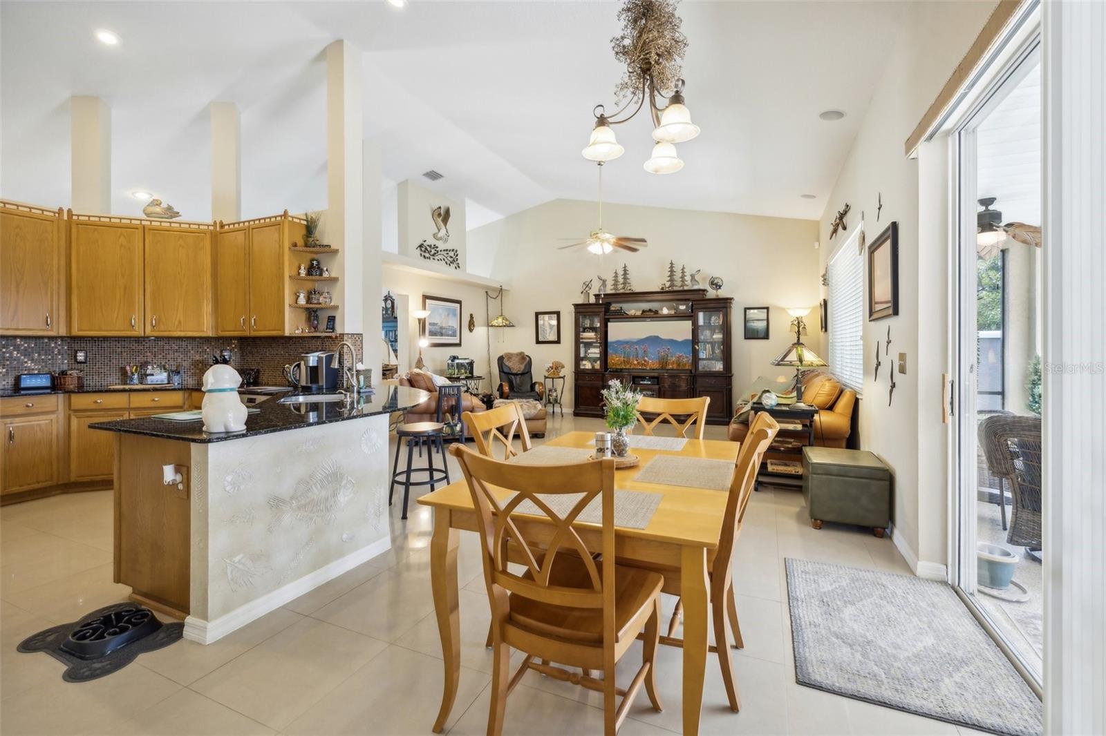 2835 LAUREL LEAF DR, VALRICO, FL, 33594
