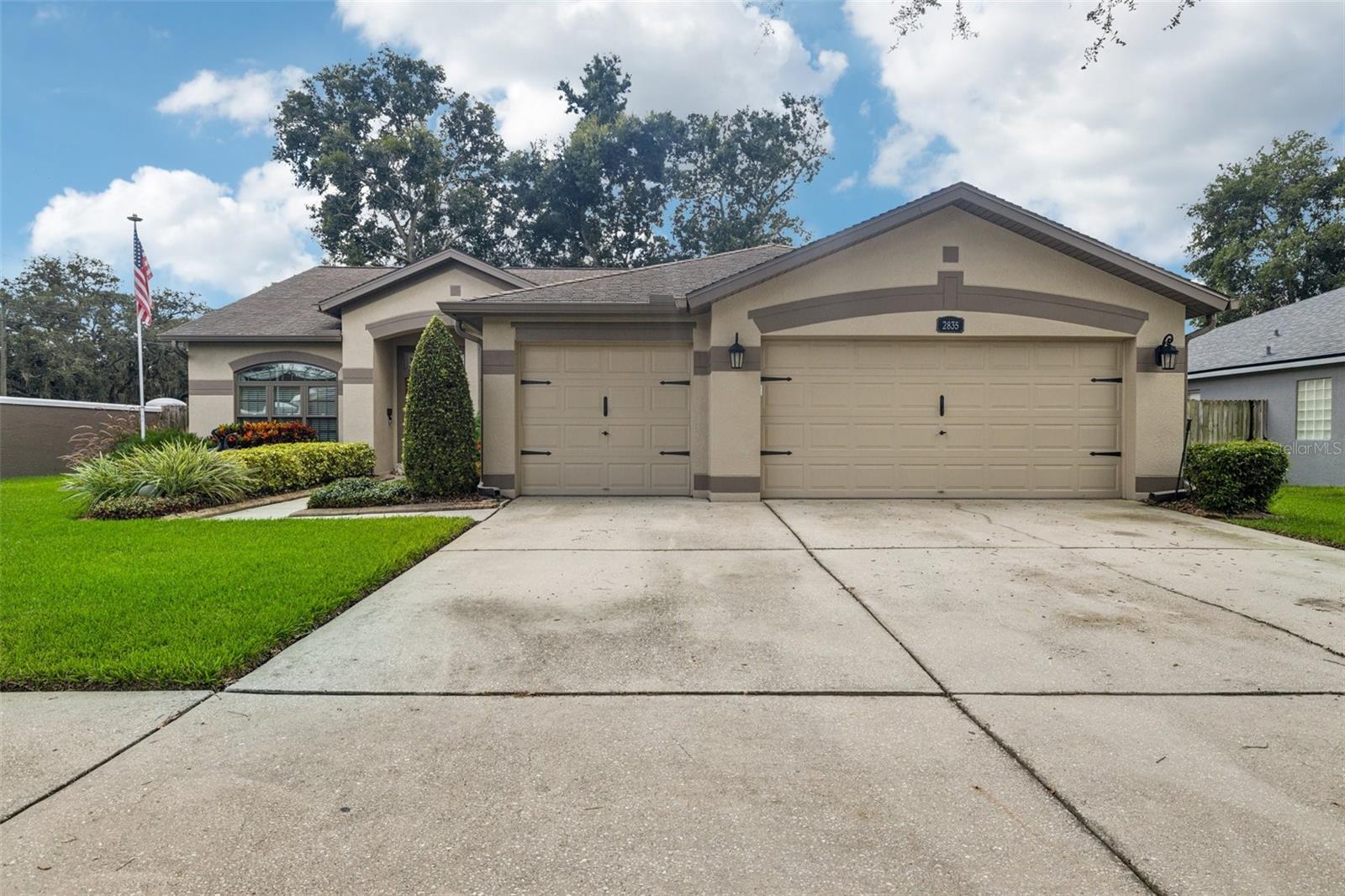 2835 LAUREL LEAF DR, VALRICO, FL, 33594