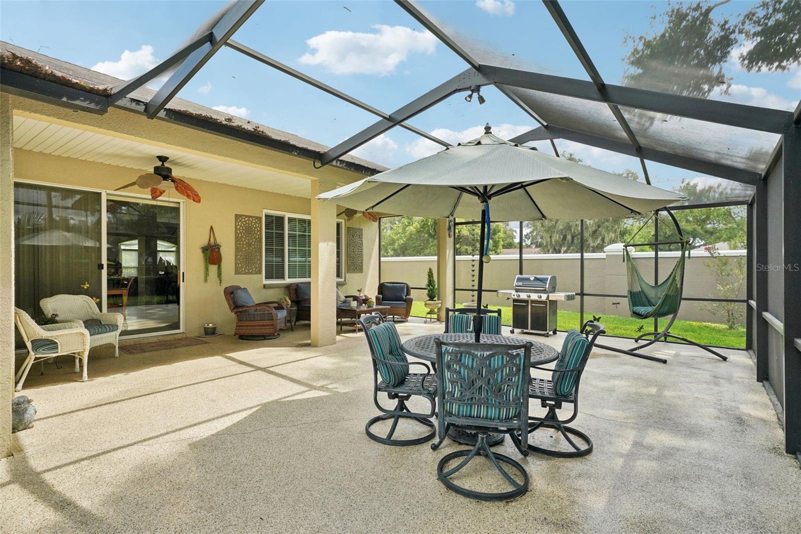 2835 LAUREL LEAF DR, VALRICO, FL, 33594