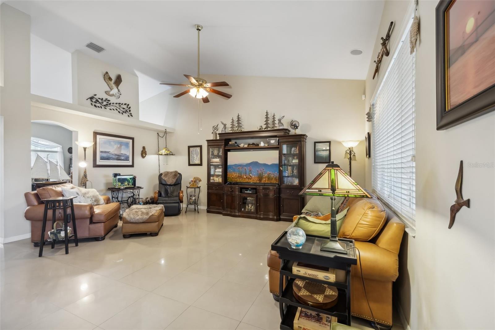 2835 LAUREL LEAF DR, VALRICO, FL, 33594