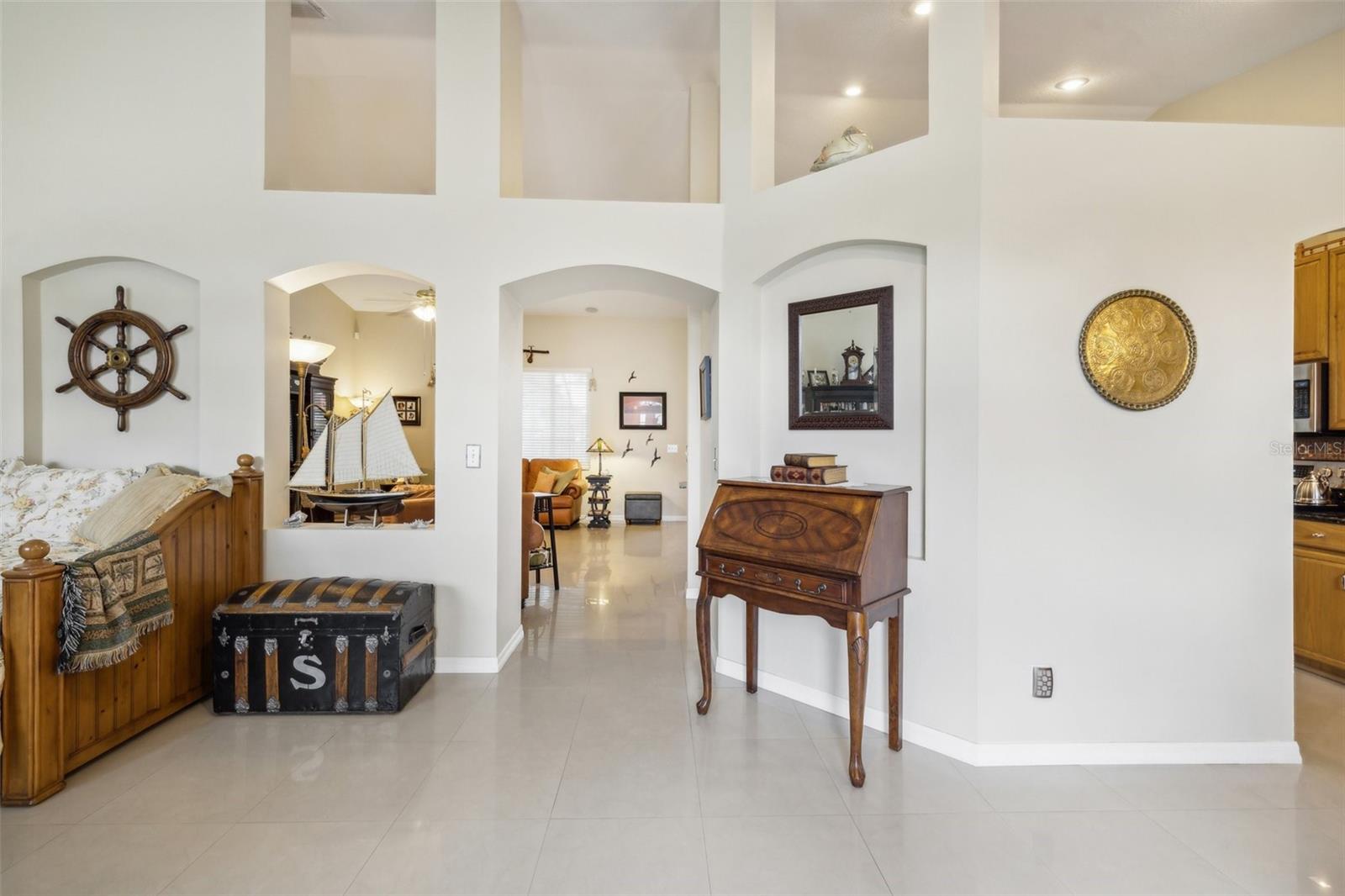 2835 LAUREL LEAF DR, VALRICO, FL, 33594