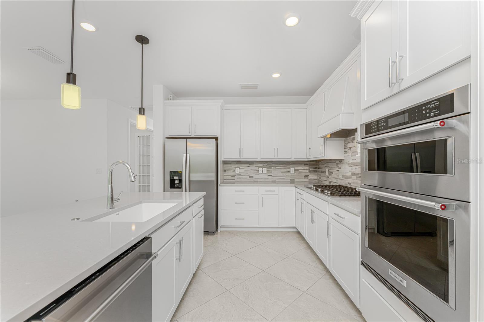 9982 BEACHWALK DR, ENGLEWOOD, FL, 34223