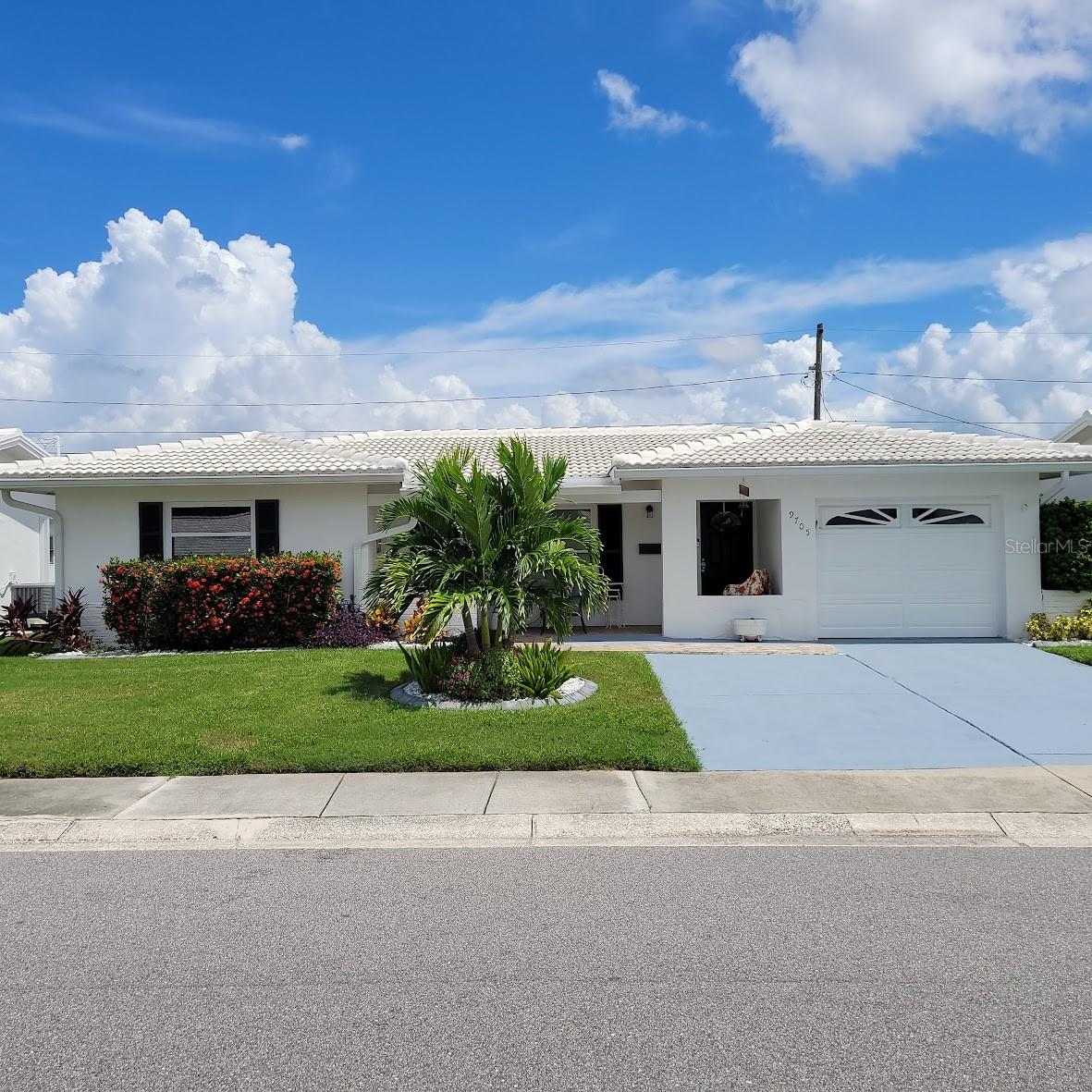 9705 MAINLANDS BLVD W #1, PINELLAS PARK, FL, 33782