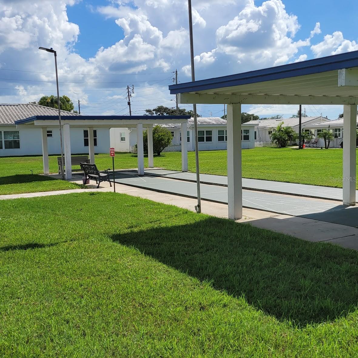 9705 MAINLANDS BLVD W #1, PINELLAS PARK, FL, 33782
