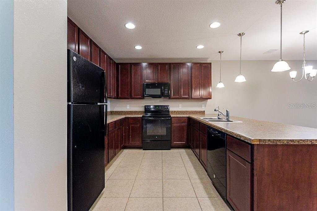 220 PRIMROSE DR, DAVENPORT, FL, 33837