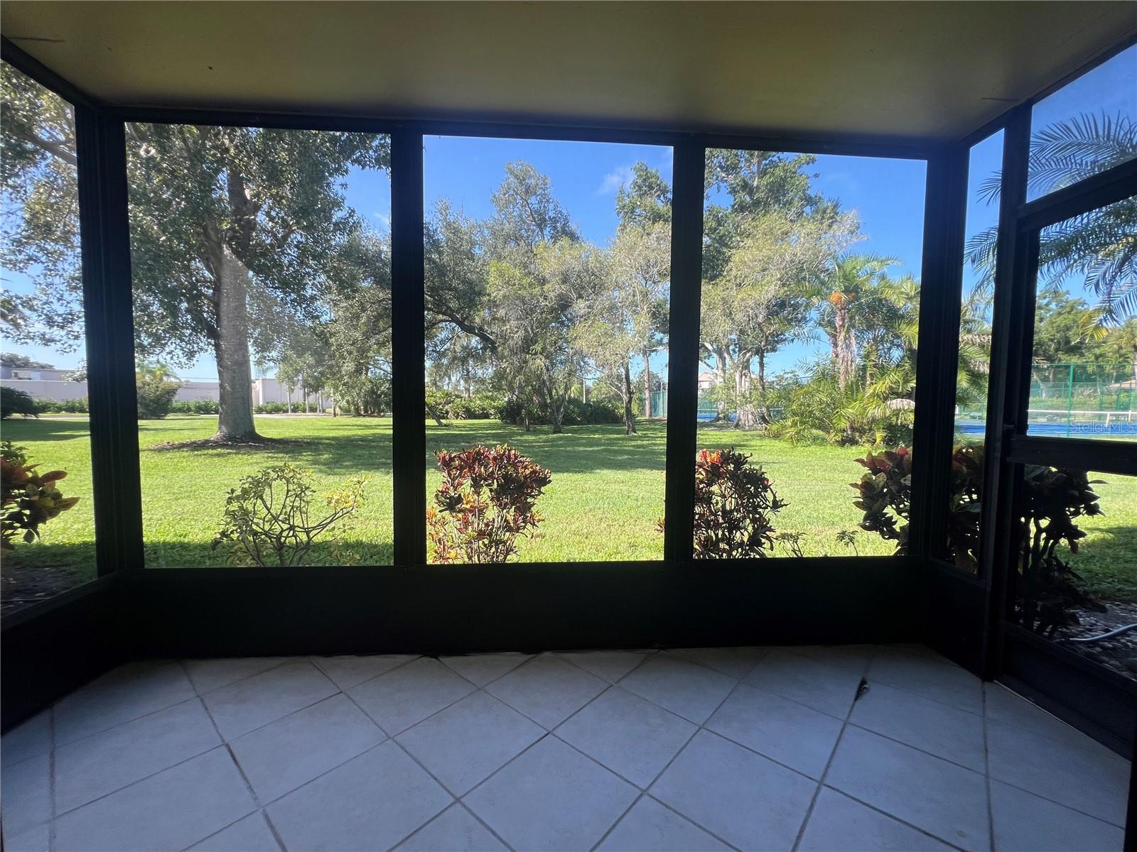 612 BIRD BAY DR S #111, VENICE, FL, 34285