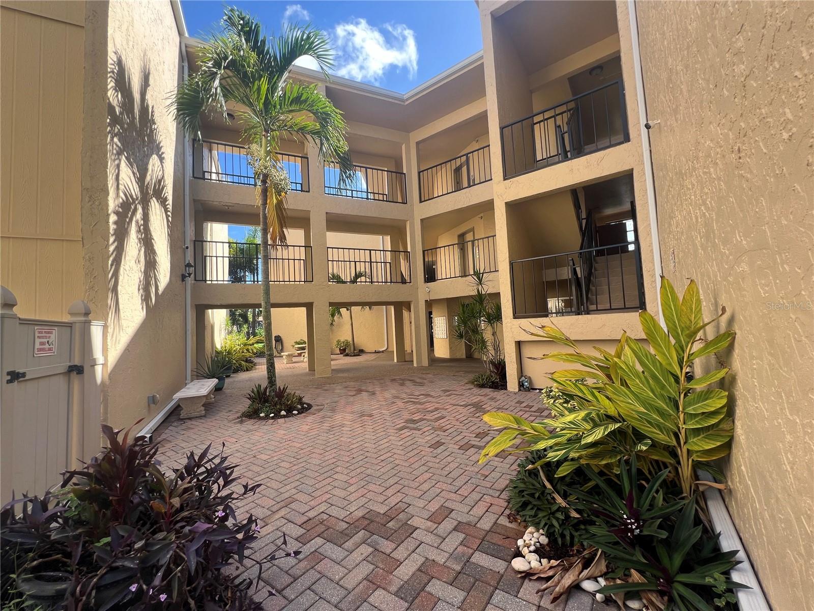 612 BIRD BAY DR S #111, VENICE, FL, 34285