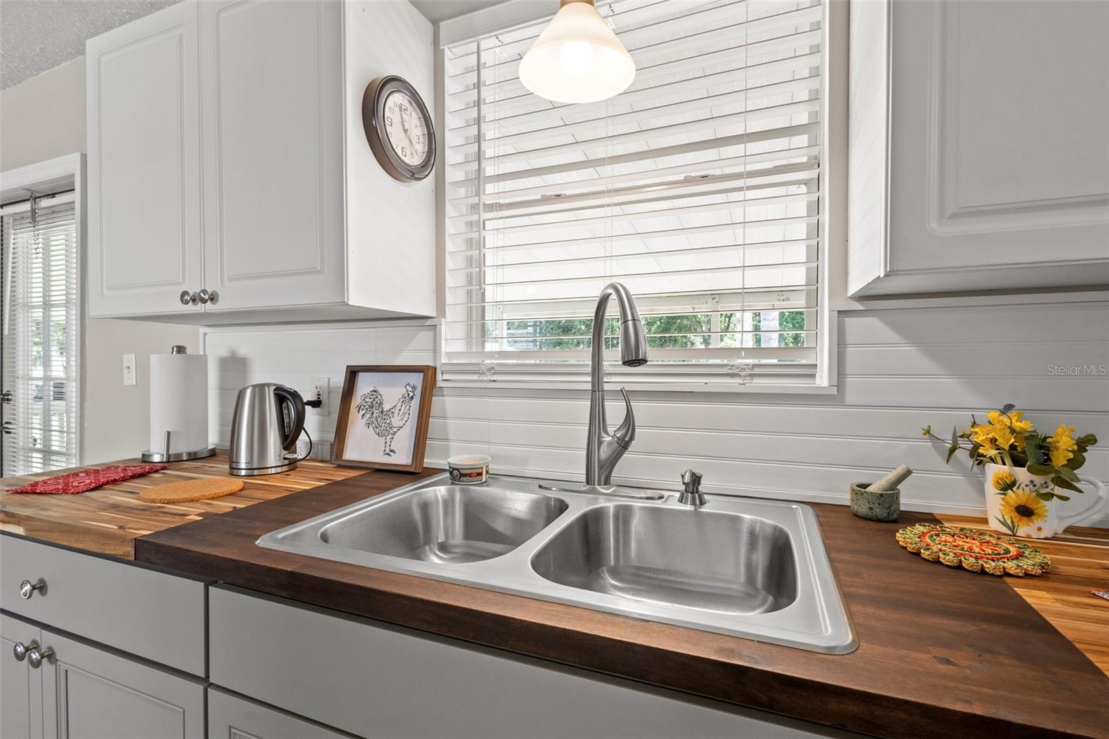 3528 CASTLE DR, ZEPHYRHILLS, FL, 33540