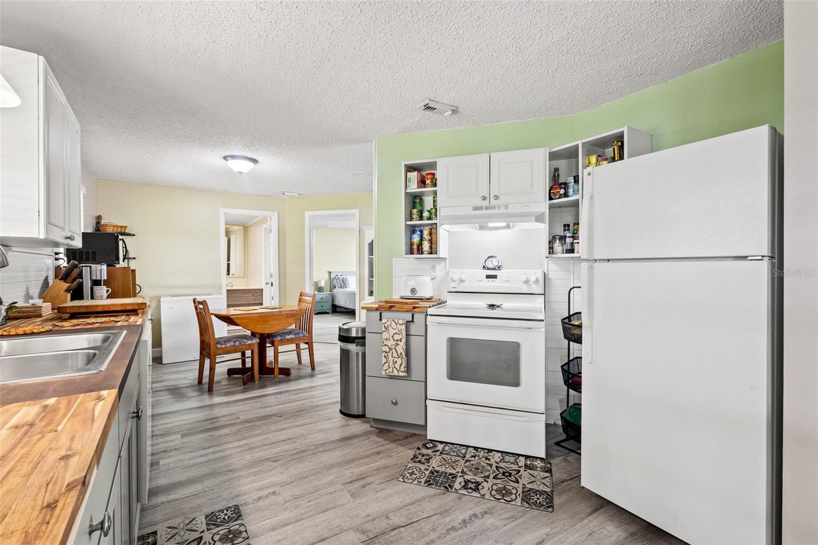 3528 CASTLE DR, ZEPHYRHILLS, FL, 33540