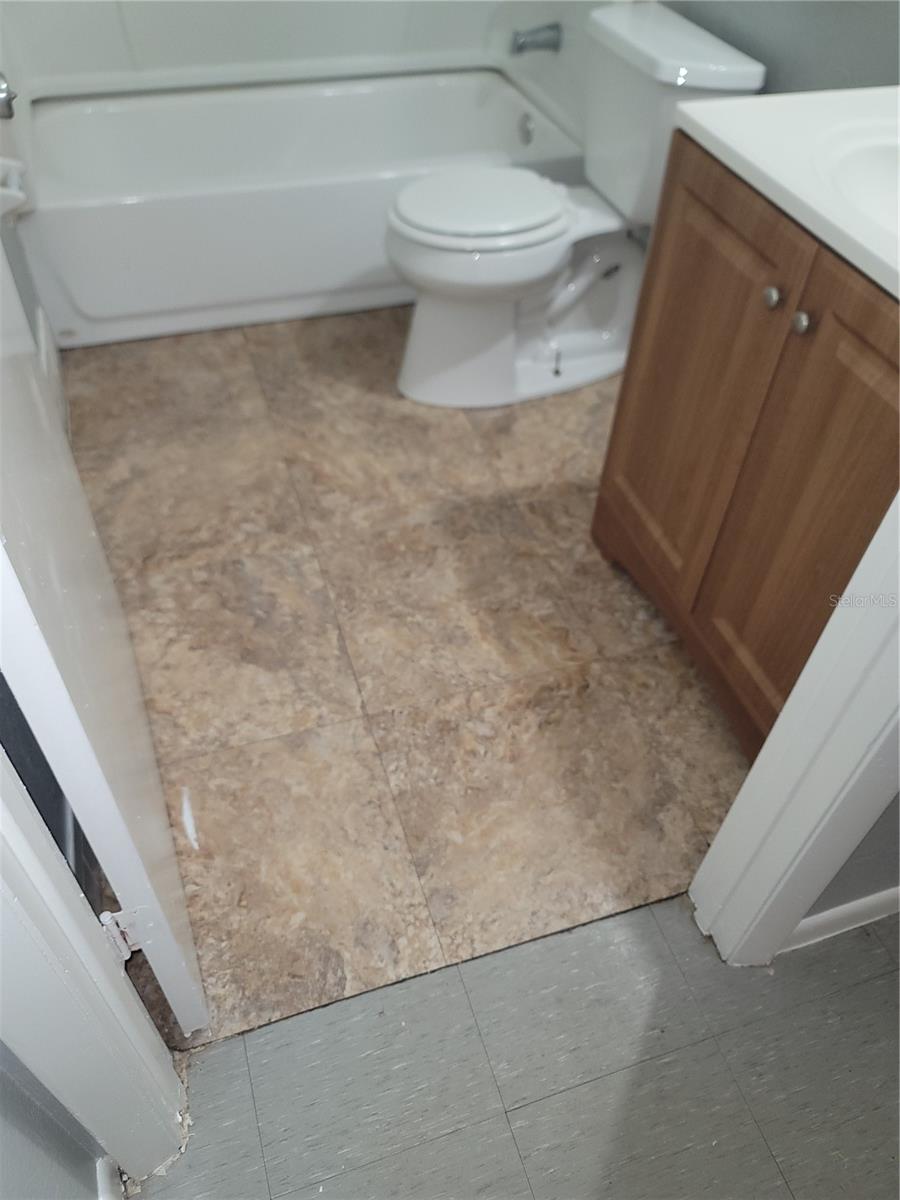 4276 NW 21ST AVE #Apt D, OCALA, FL, 34475