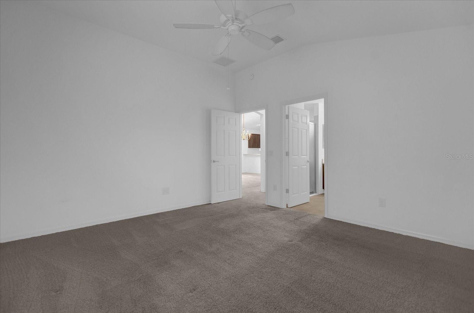 585 BURNSIDE PL, THE VILLAGES, FL, 32163