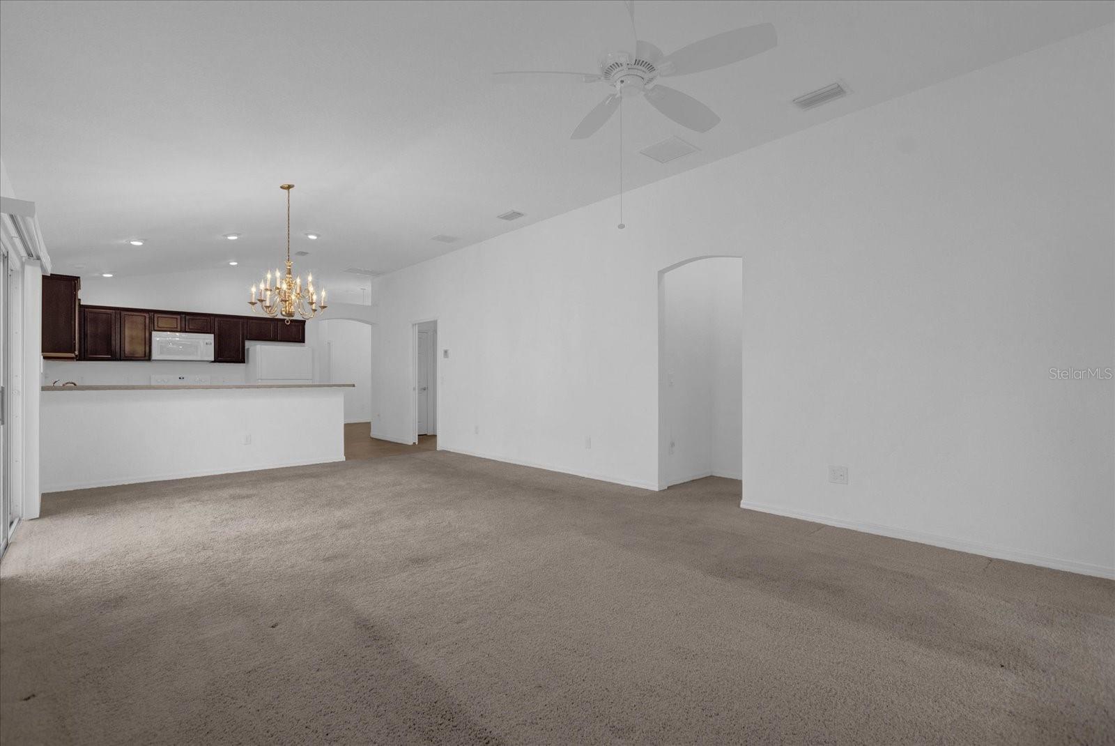 585 BURNSIDE PL, THE VILLAGES, FL, 32163