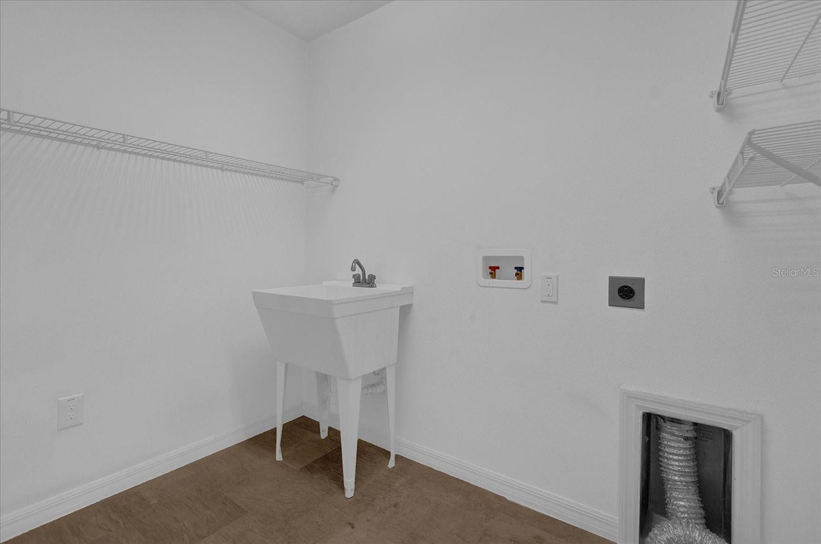 585 BURNSIDE PL, THE VILLAGES, FL, 32163