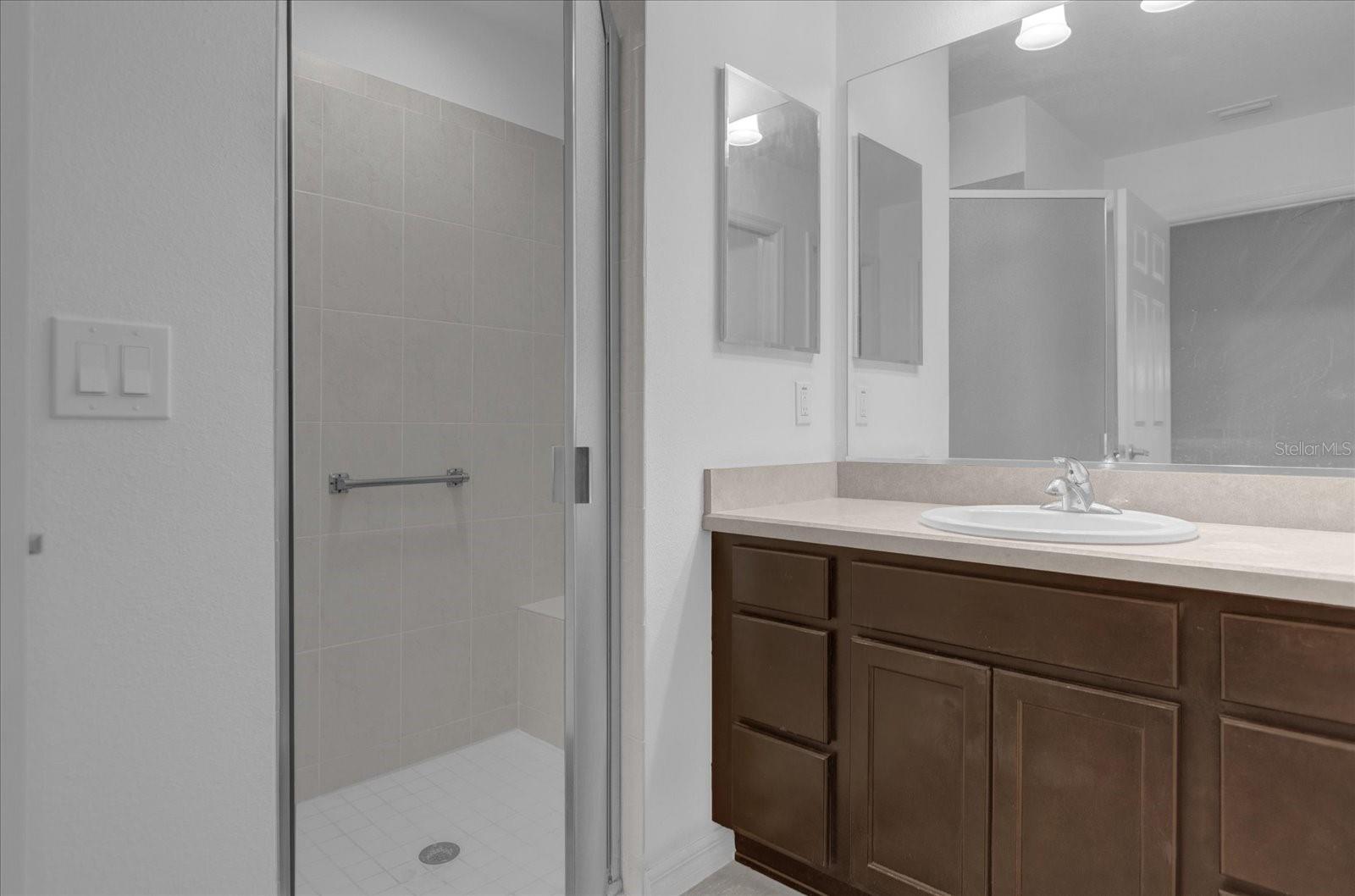 585 BURNSIDE PL, THE VILLAGES, FL, 32163